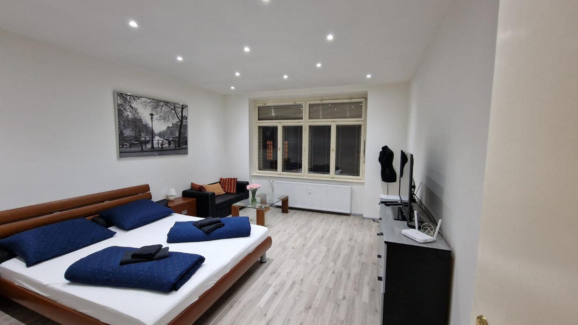 Apartment Flora - Late Check-Out At Noon 12 O Clock For Free Bratislava Eksteriør billede