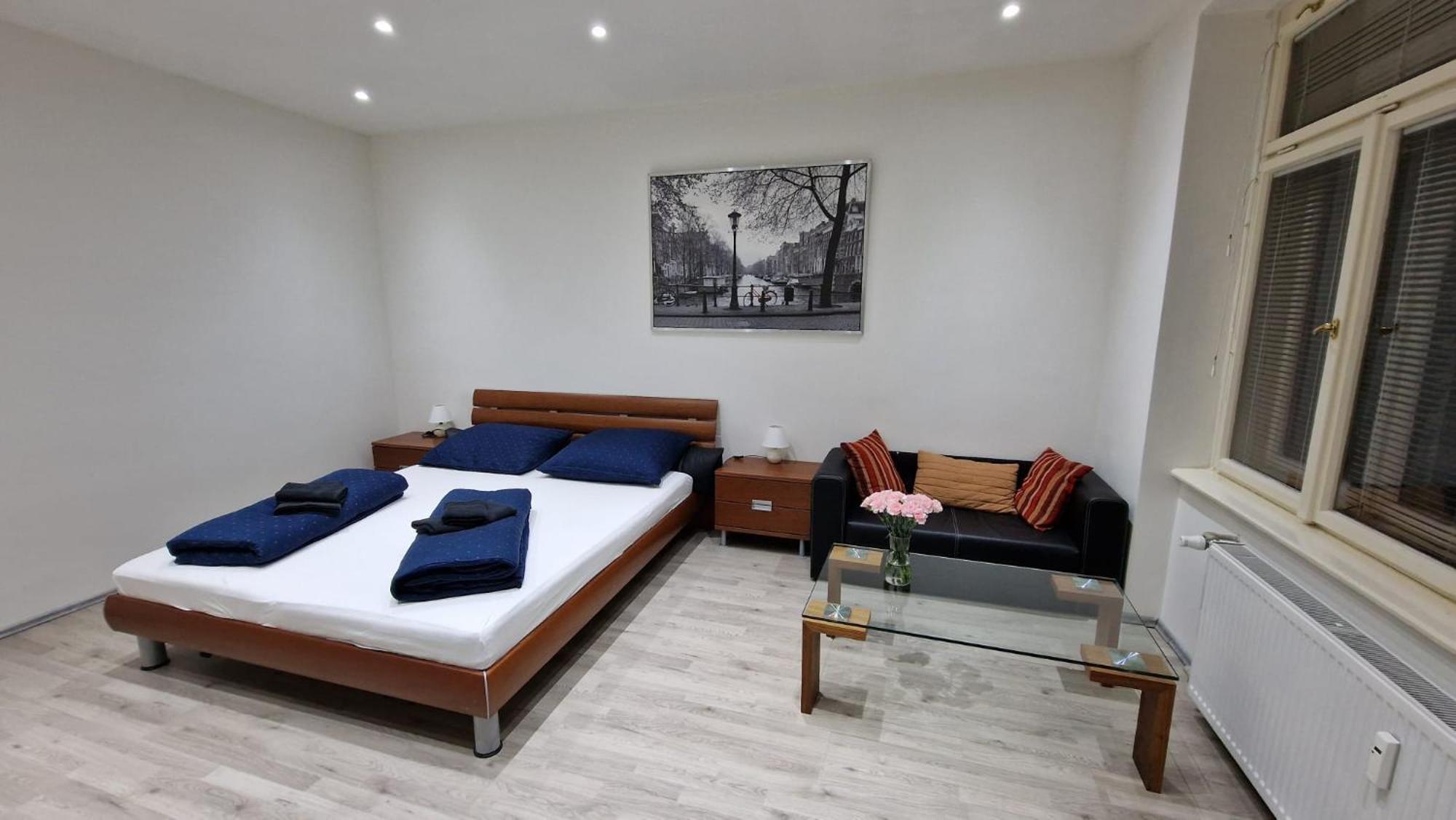 Apartment Flora - Late Check-Out At Noon 12 O Clock For Free Bratislava Eksteriør billede