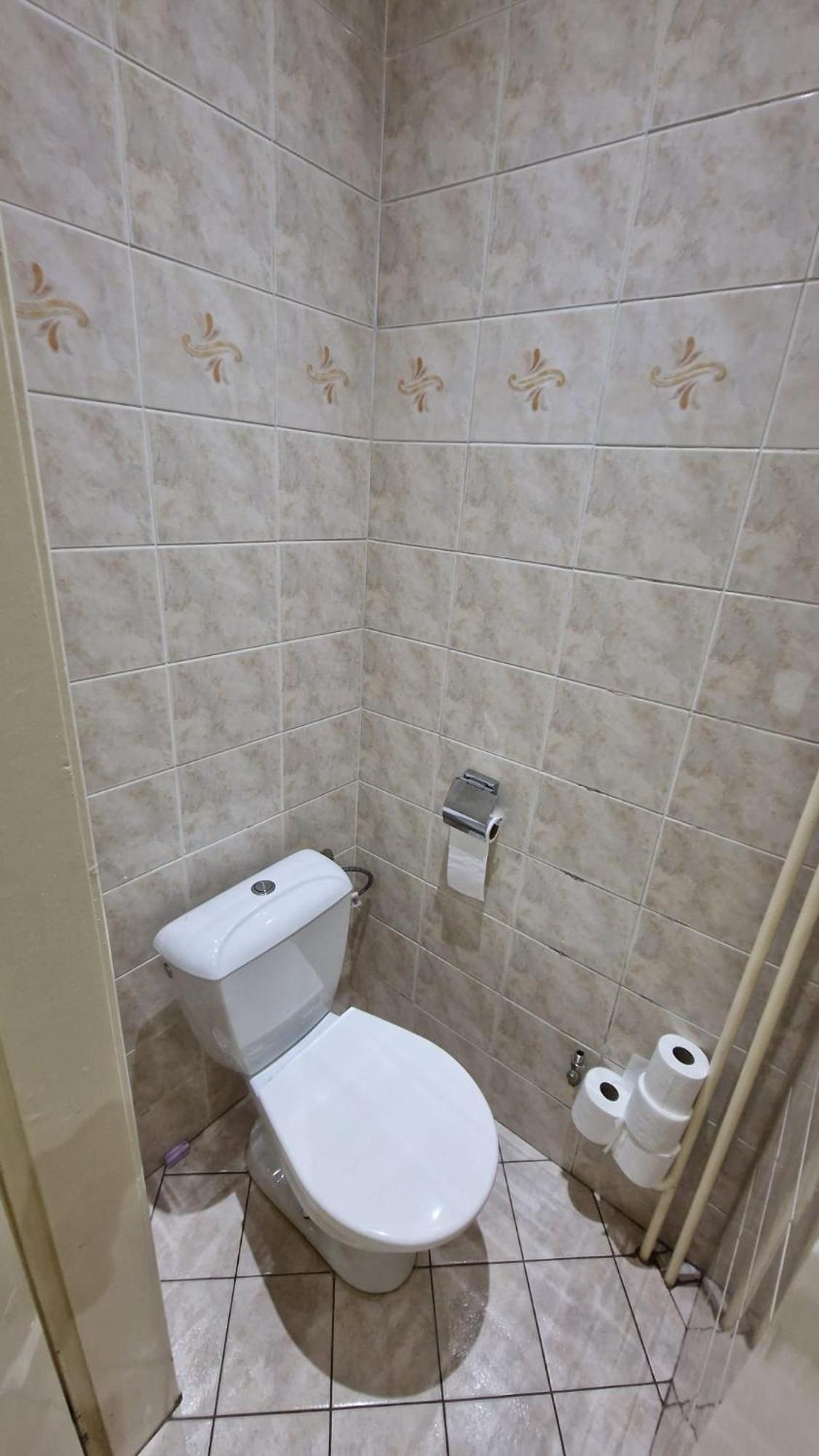 Apartment Flora - Late Check-Out At Noon 12 O Clock For Free Bratislava Eksteriør billede