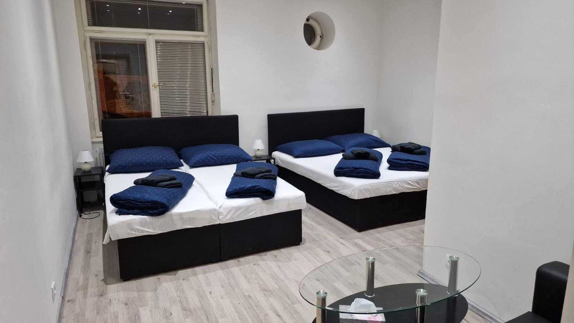 Apartment Flora - Late Check-Out At Noon 12 O Clock For Free Bratislava Eksteriør billede